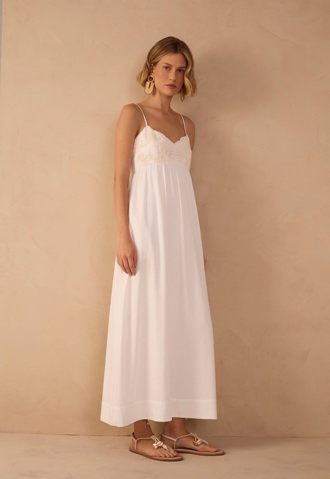 Vista 2 Vestido Feminino Dress To Cropped Linho Bordado Busto Dress to branco