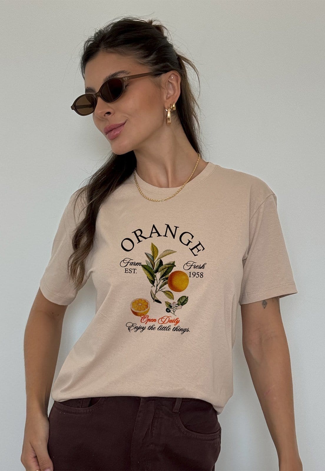 Vista 2 Camiseta Cianitas Chocolate Estampa Orange Cianitas marrom orange