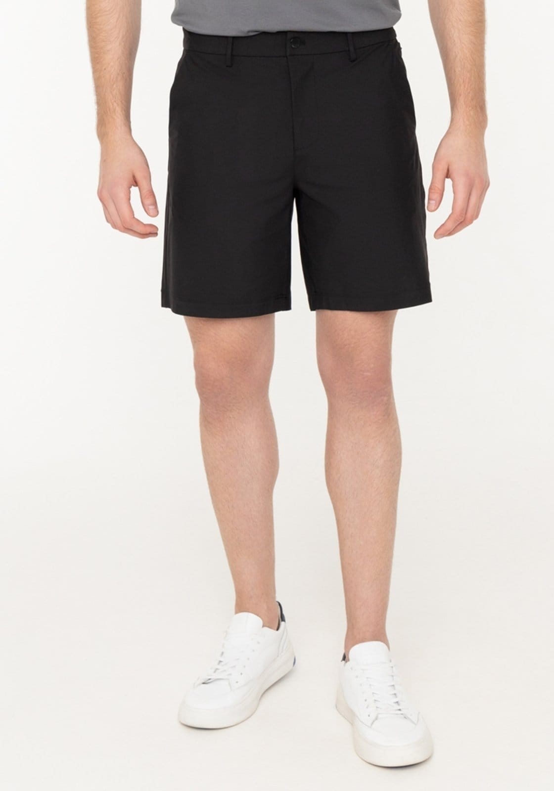 Bermuda Hangar 33 Masculina Em Tecido Plano Com Bolsos E Passantes