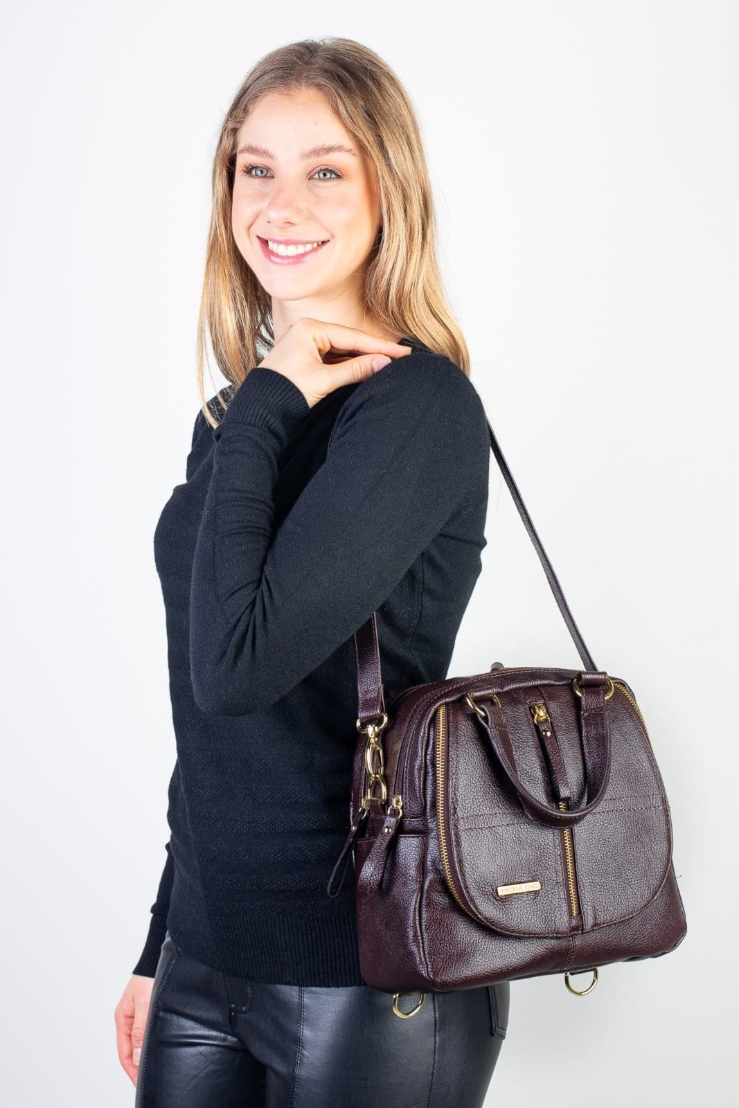 Vista 2 Bolsa Andrea Vinci mochila de couro liso 3 em 1 Marina - Café Andrea Vinci caramelo