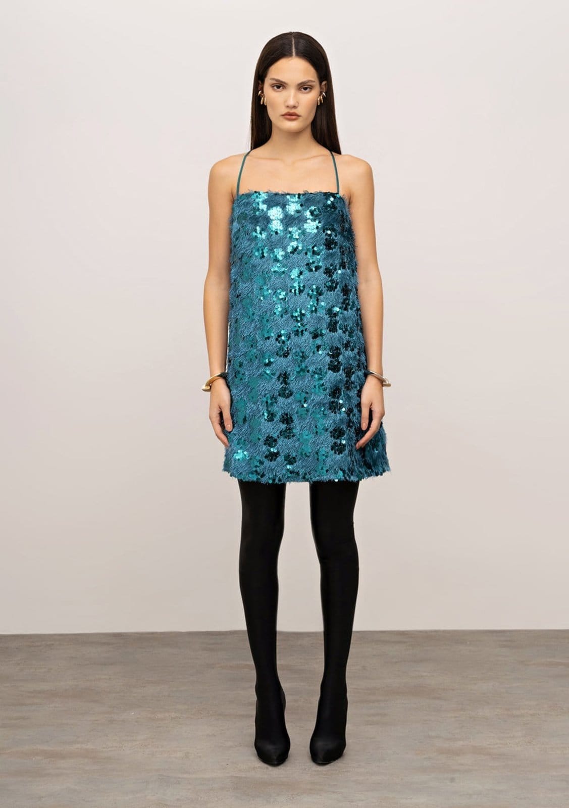 Vista 2 Vestido Iódice Solto Decote Reto Com Alça Curto IÓDICE verde