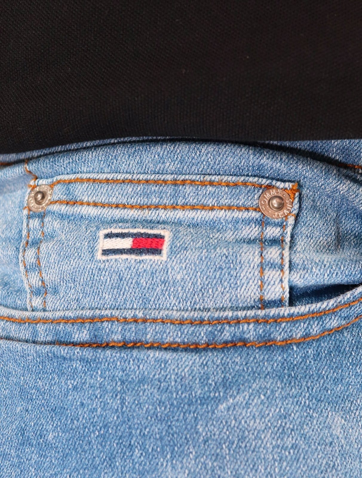 Vista 2 Calça Tommy Jeans Masculina Skinny Simon Denim Azul Claro Tommy Jeans azul denim