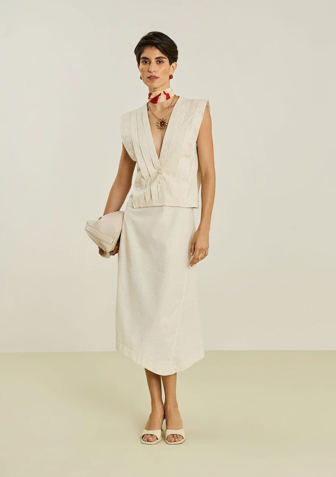 Saia Maria Valentina Evasê Alta Midi Off-white