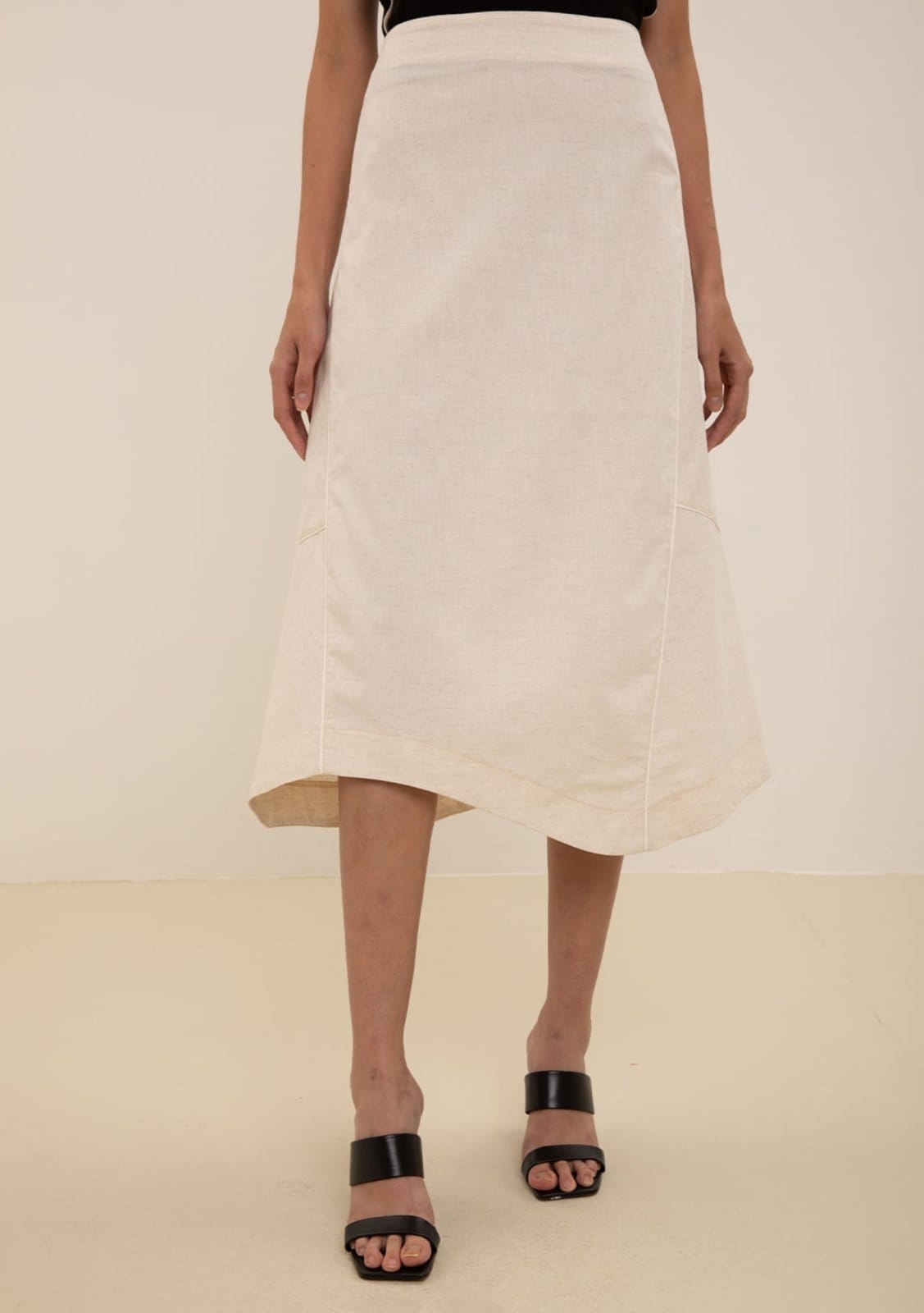 Vista 2 Saia Maria Valentina Evasê Alta Midi Off-white Maria Valentina off-white white