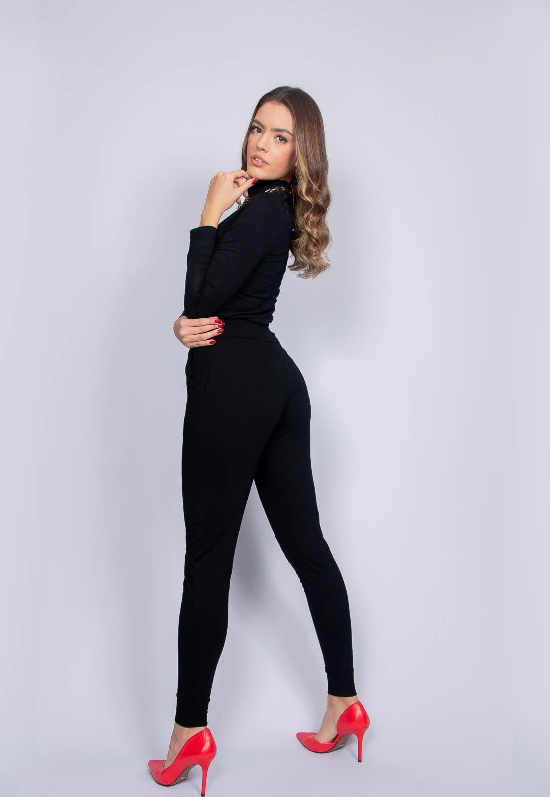 Vista 2 Conjunto Calça e Blusa Manga Longa Maria Pares Gola Alta Maria Paes preto