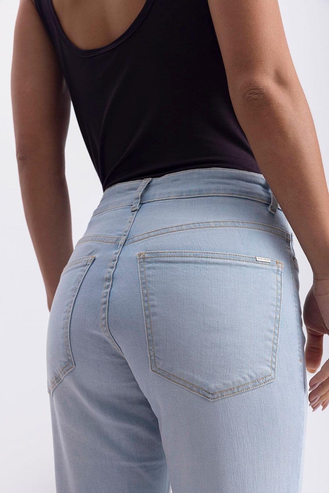 Vista 2 Calça Feminina Em Jeans Essendi Jeans Médio Essendi azul