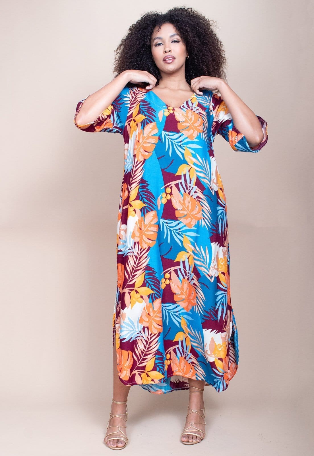 Vista 2 Vestido Cabanafree Midi Abapã Plano com Bolso Estampa Aurora Profunda Cabanafree estampado/laranja/marrom