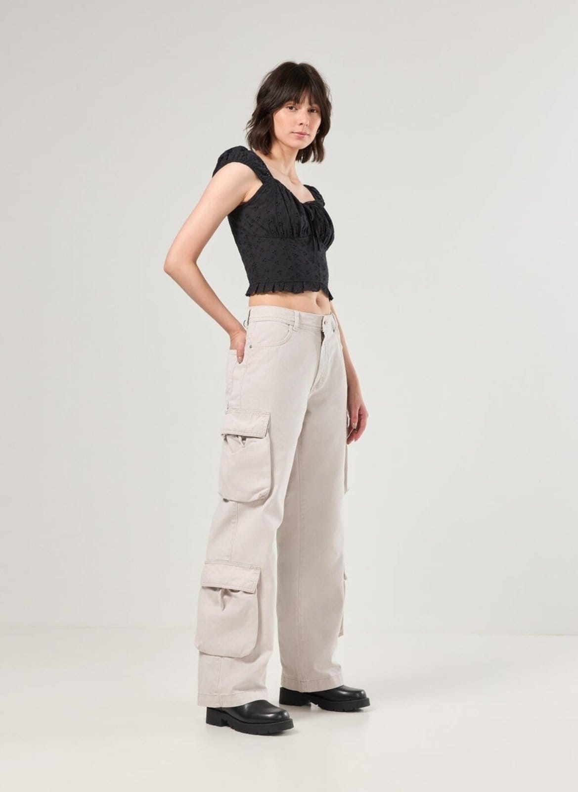 Calça Sarja Cargo Wide Leg