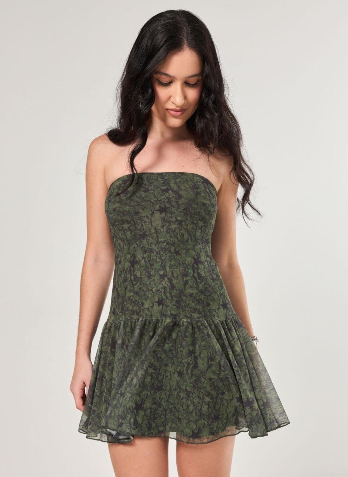 Vista 2 Vestido Curto Sem Alças Tule Camuflado Youcom estampado