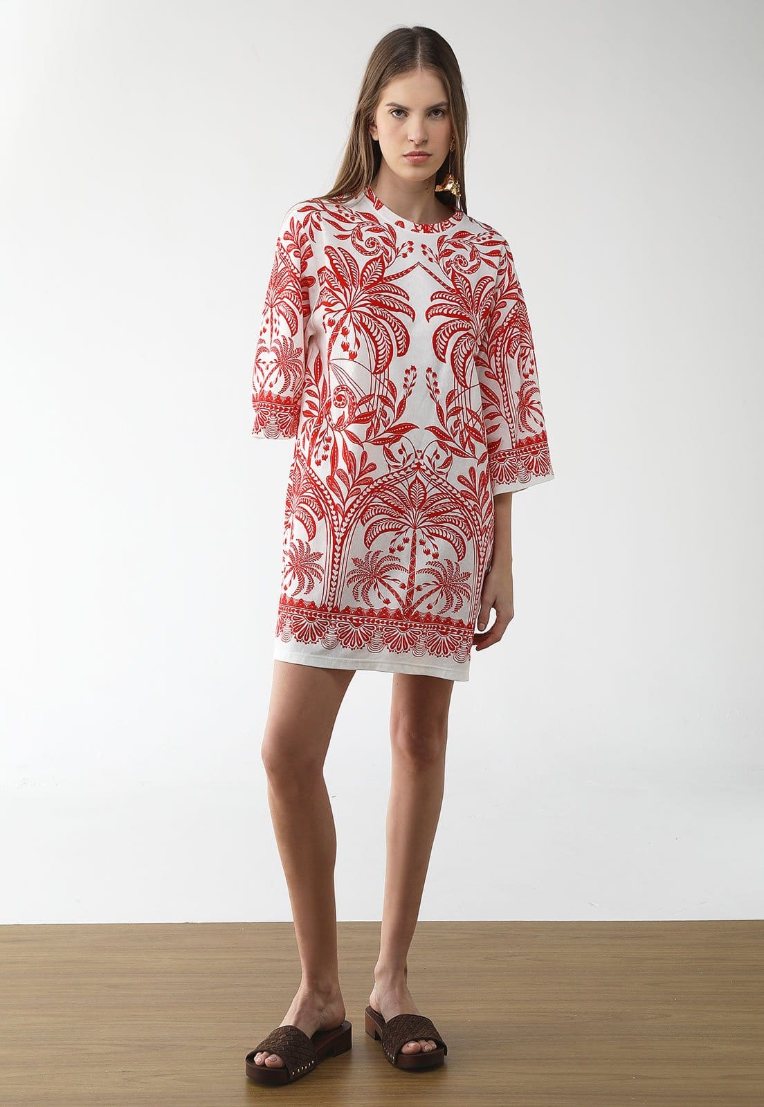 Vista 2 Vestido Feminino FARM Curto Estampa Botânica FARM branco