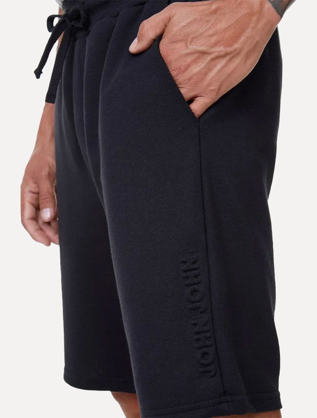 Vista 2 Bermuda John John Masculina Moletom Black Embossed Logo Preta John John preto black