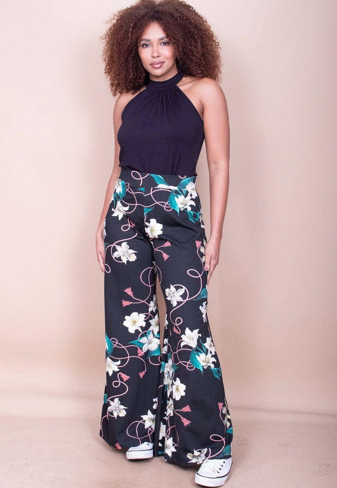 Calça Cabanafree Pantalona Granja Malha Estampa Flores Ébano