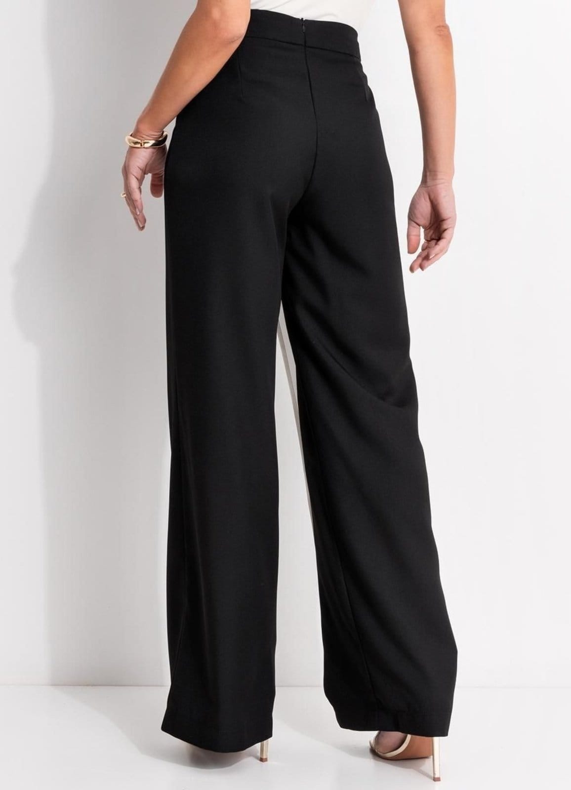 Vista 2 Calça Em Alfaiataria Preta Quintess preto