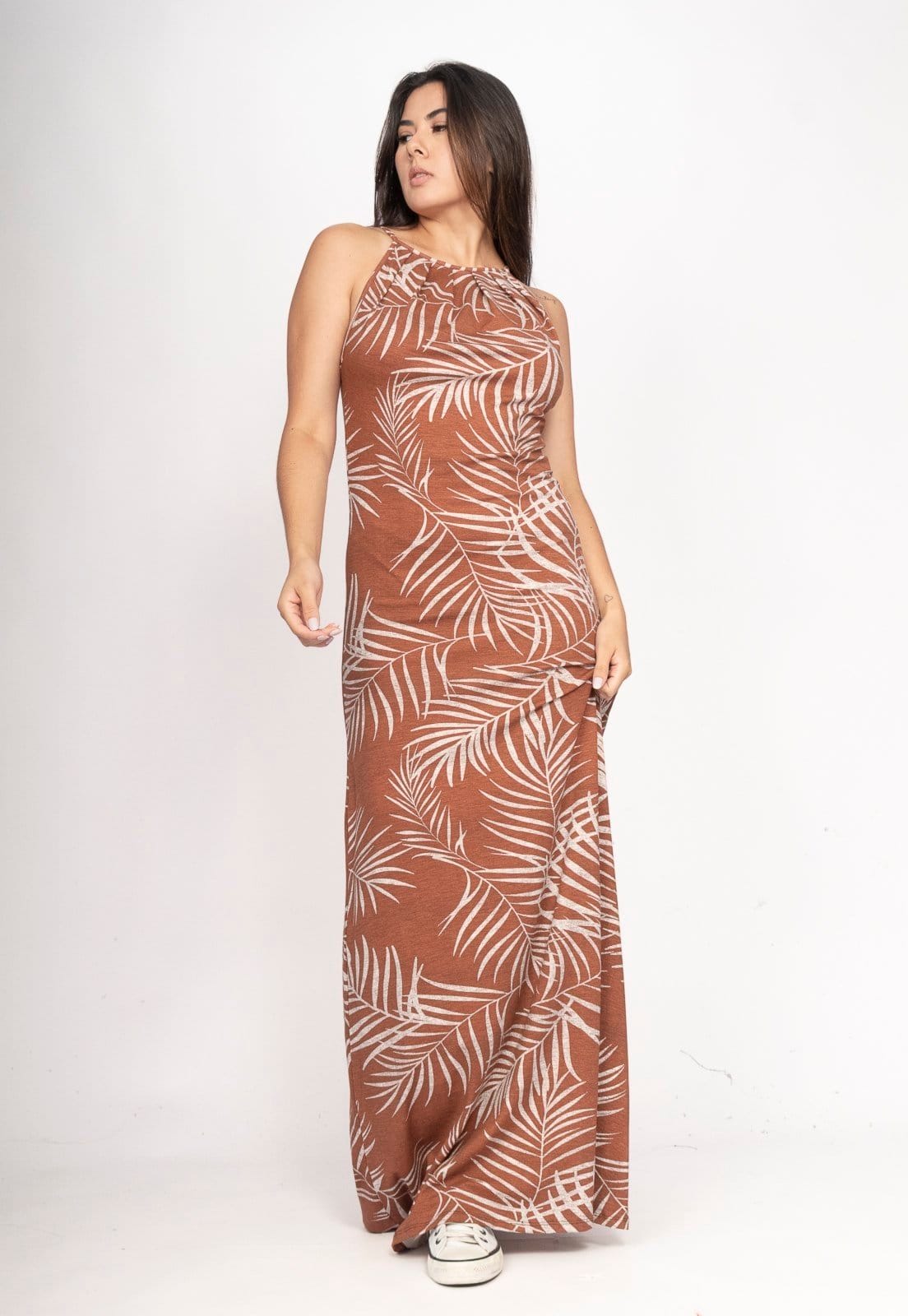 Vista 2 Vestido CabanaFree Longo Eirapuã Malha Trapézio Palmas da Terra Cabanafree estampado