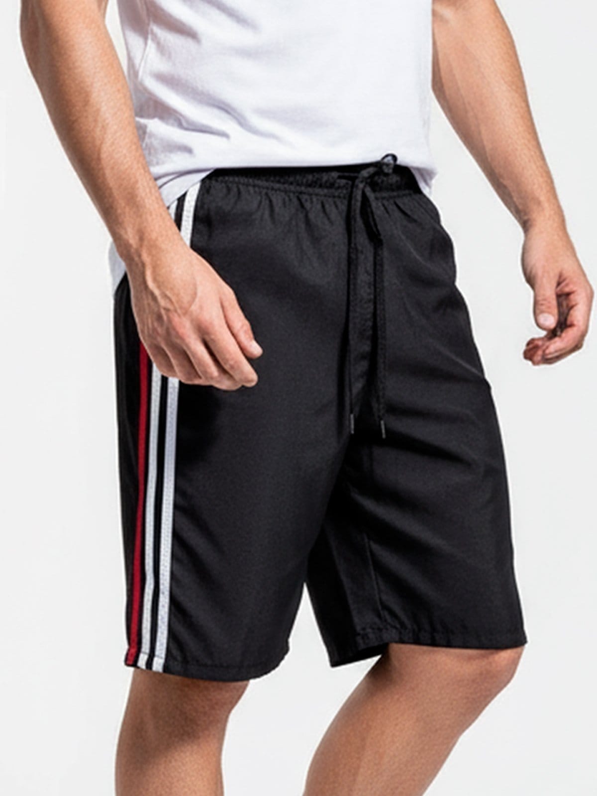 Bermuda Masculina Frent's Tactel Linha Básica Com Listras laterais Esporte