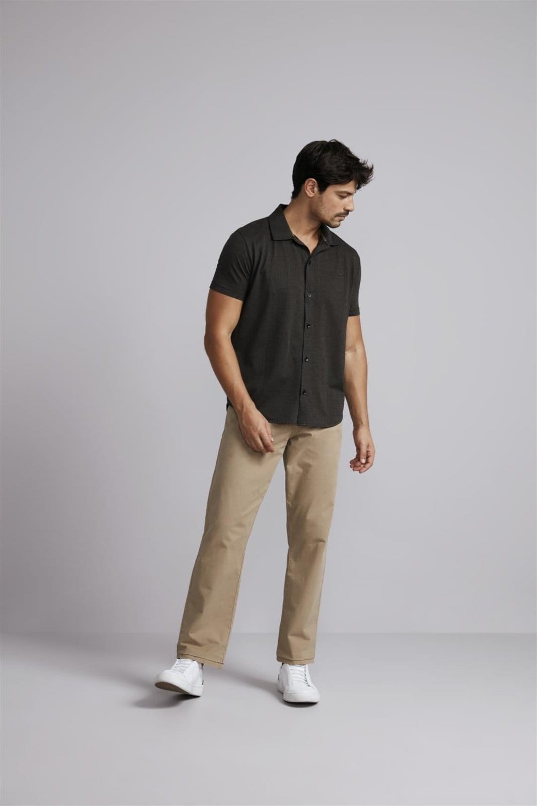 Vista 2 Camisa Manga Curta Jacquard Slim Fit Exercito PP HIGHSTIL preto