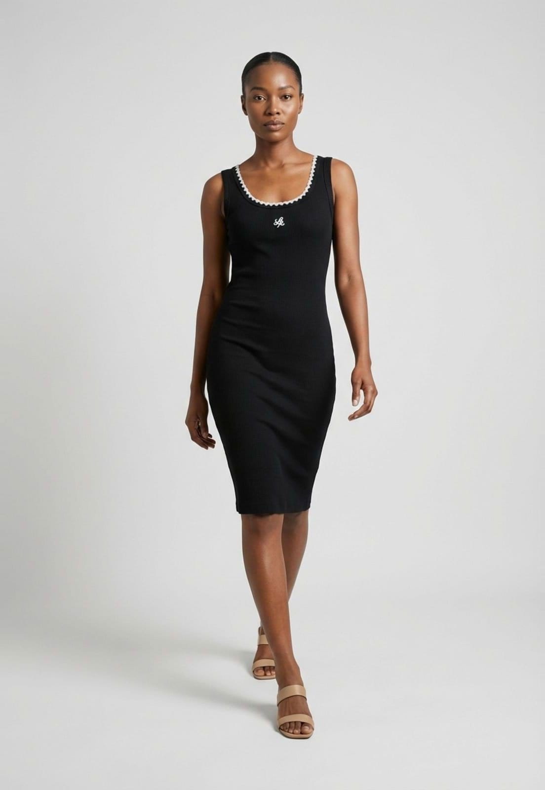 Vestido Feminino Lança Perfume Canelado Bordado