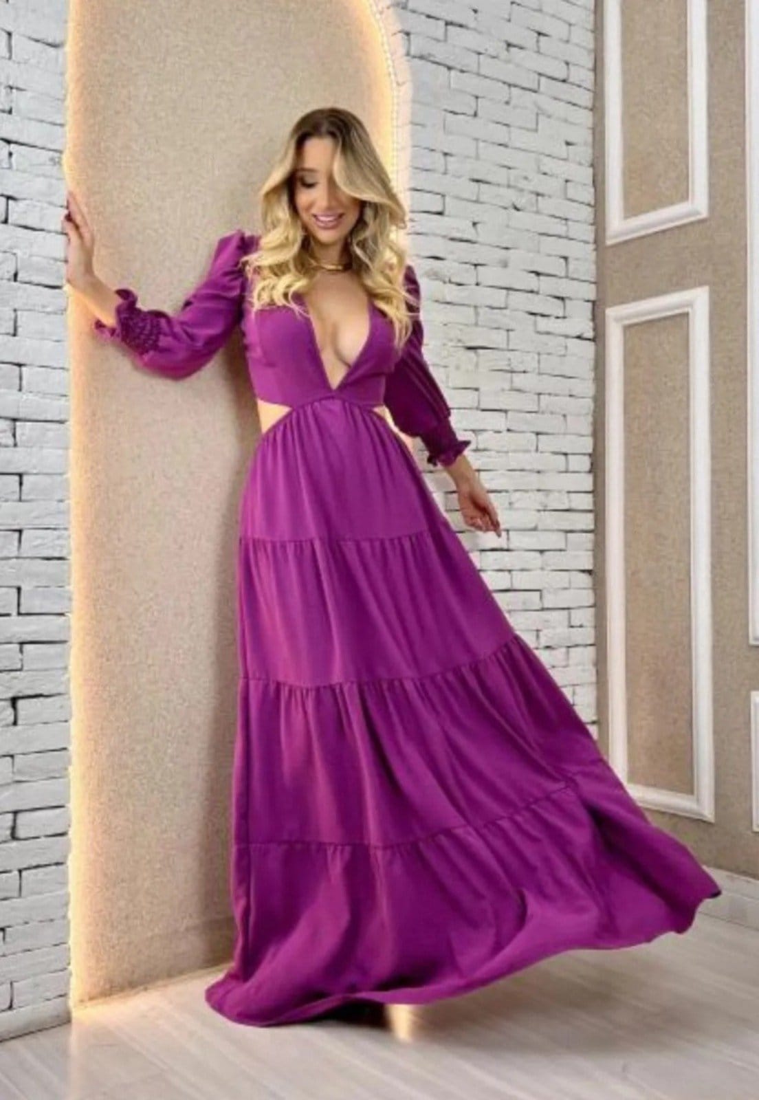 Vista 2 Vestido Manu Abertura Viscose Manga Longa Uva Cia do Vestido roxo