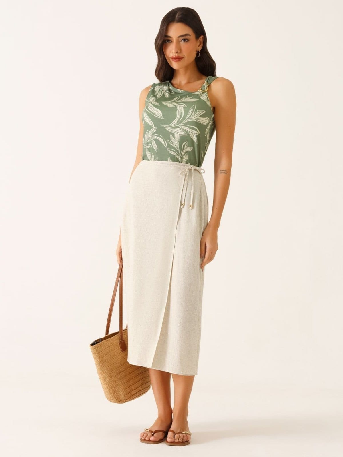 Saia Pareô Longuete em Linho Crú Roseline