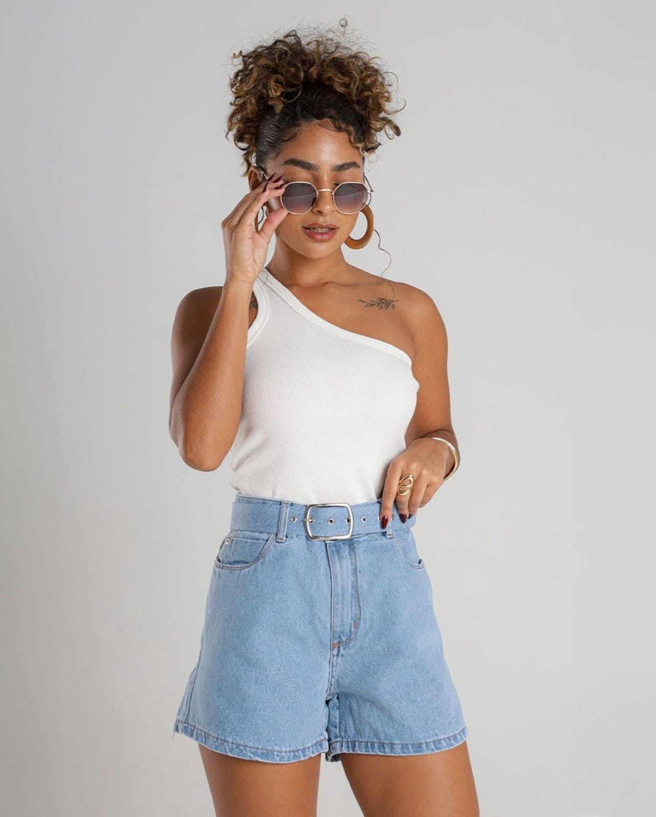 Shorts Mom Feminino com Cinto Cintura Alta 71101 Clara