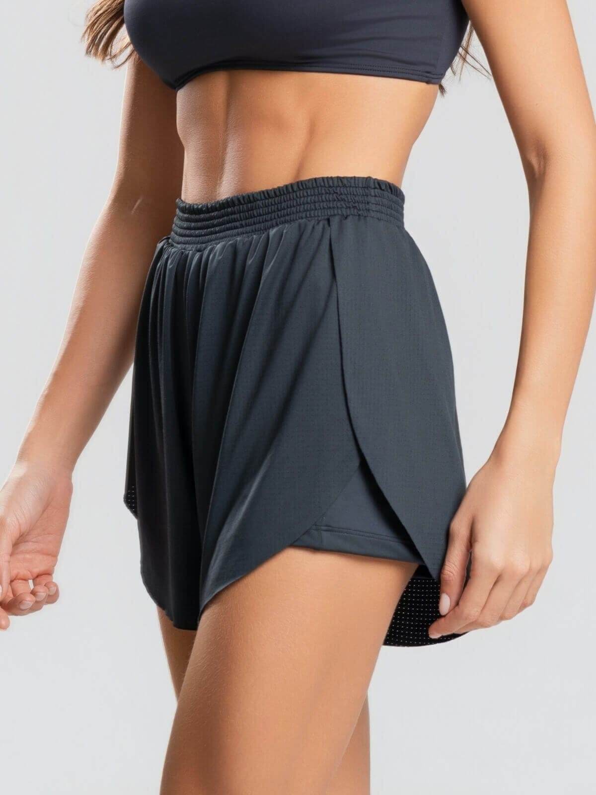 Vista 2 Short Curto Feminino Com Bolso Interno Moda Fitness Vicbela Vicbela preto