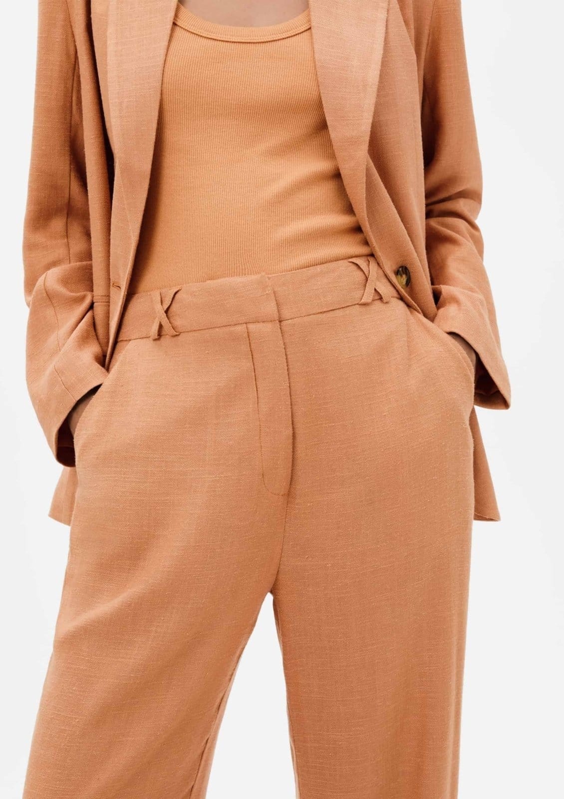 Vista 2 Calça Feminina Reta em Viscolinho Hering laranja