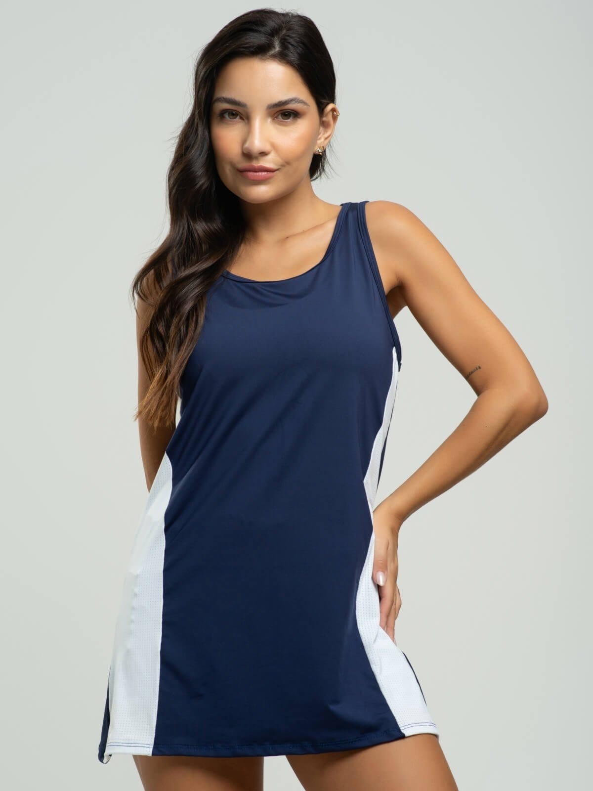 Vista 2 Vestido Beach Tennis Feminino Tecido Proteção Uv 50+ Vicbela Marinho com Branco Vicbela azul/azul marinho azul