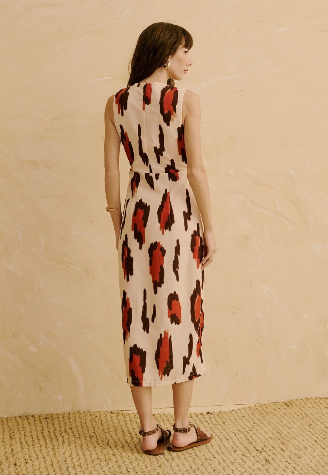 Vista 2 Vestido Midi com Argola Orgânica Estampado Chimu Off CaCay off-white