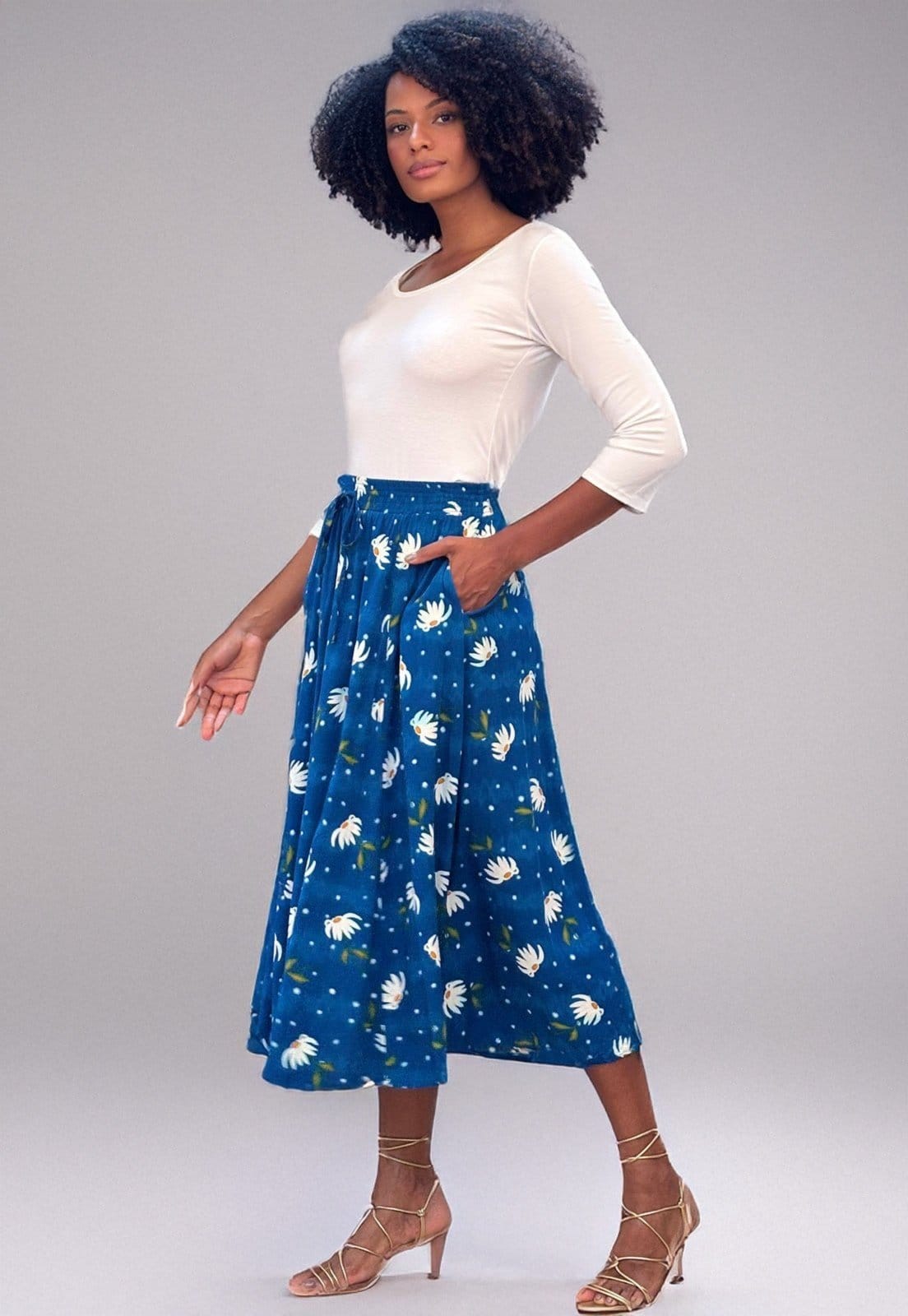 Vista 2 Saia Amazonia Vital Longa Viscose Estampa Azul Florido Amazonia Vital amarelo/branco/estampado azul