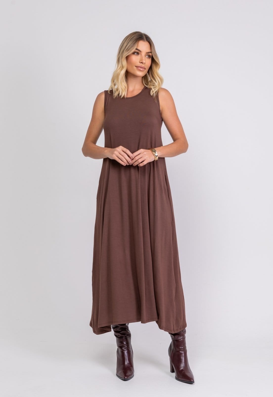 Vestido Longo Regata Com Bolsos Salvatore