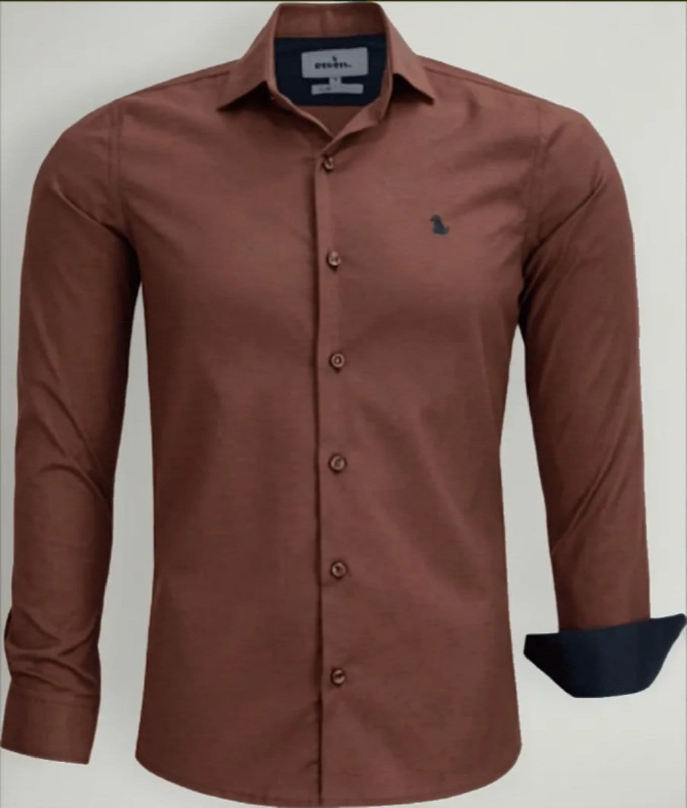 Vista principal Camisa Social Amil Slim Nobel Algodão com Elastano Manga Longa Luxo Ferrugem Amil bordô