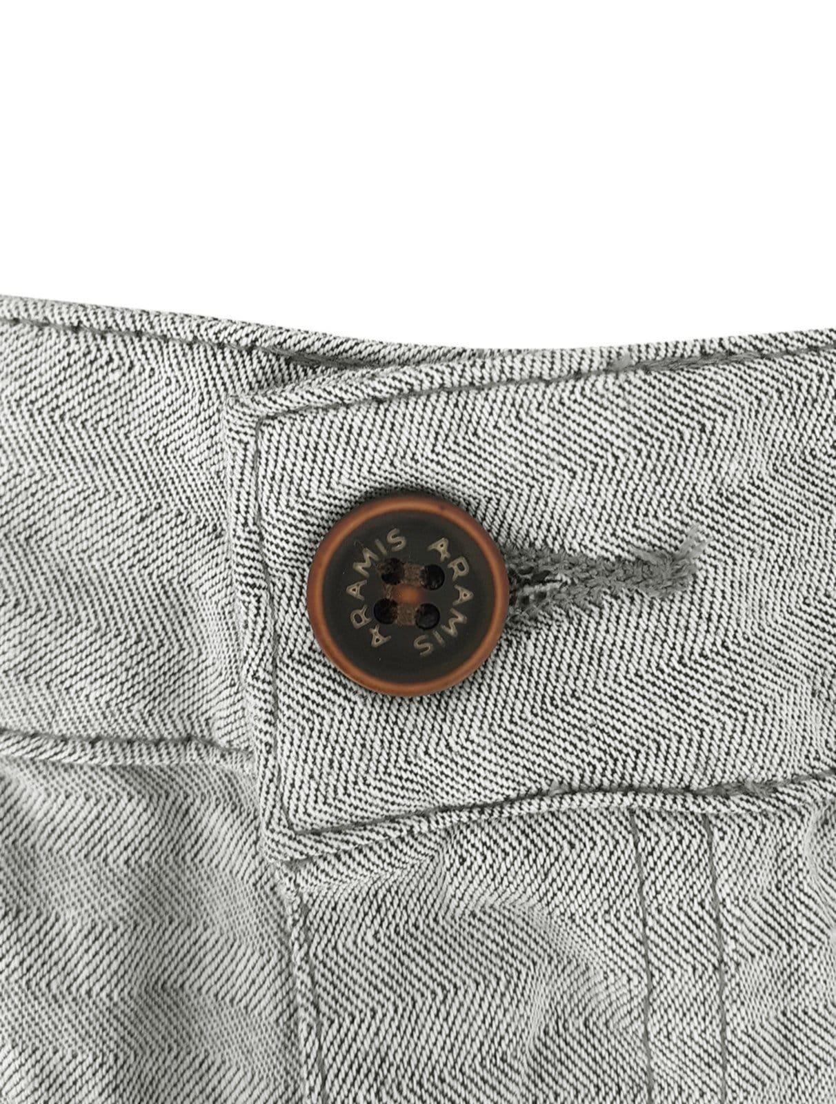 Vista 2 Bermuda Aramis Masculina Chino Fishbone Aramis cinza