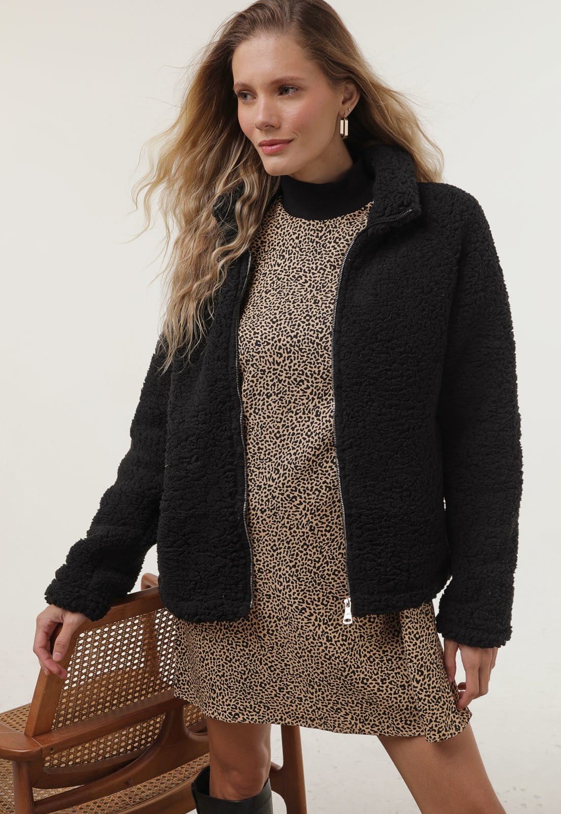 Jaqueta Facinelli by MOONCITY Pelo Preta