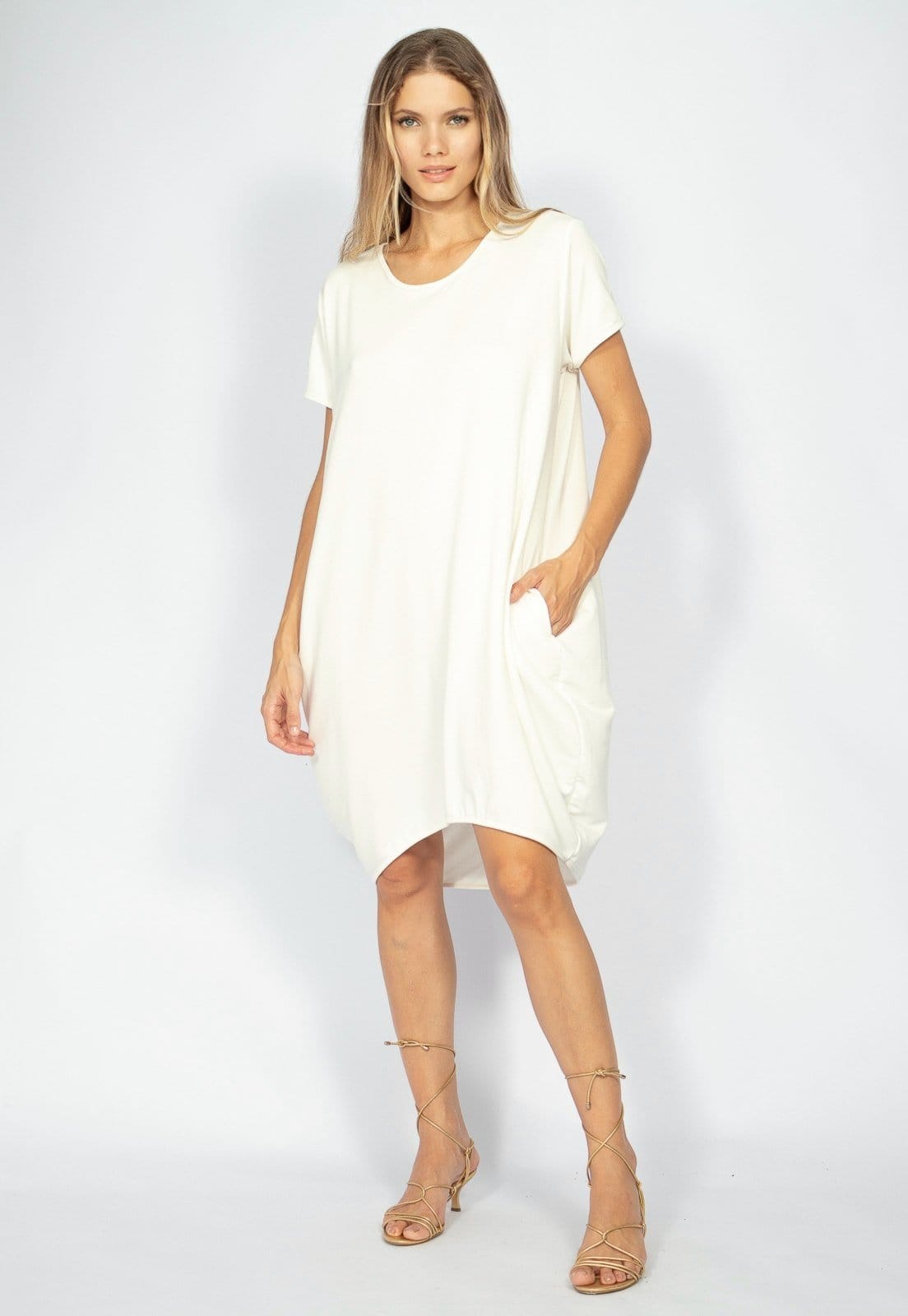Vestido Curto Malha Amazonia Vital Amplo Always Off White