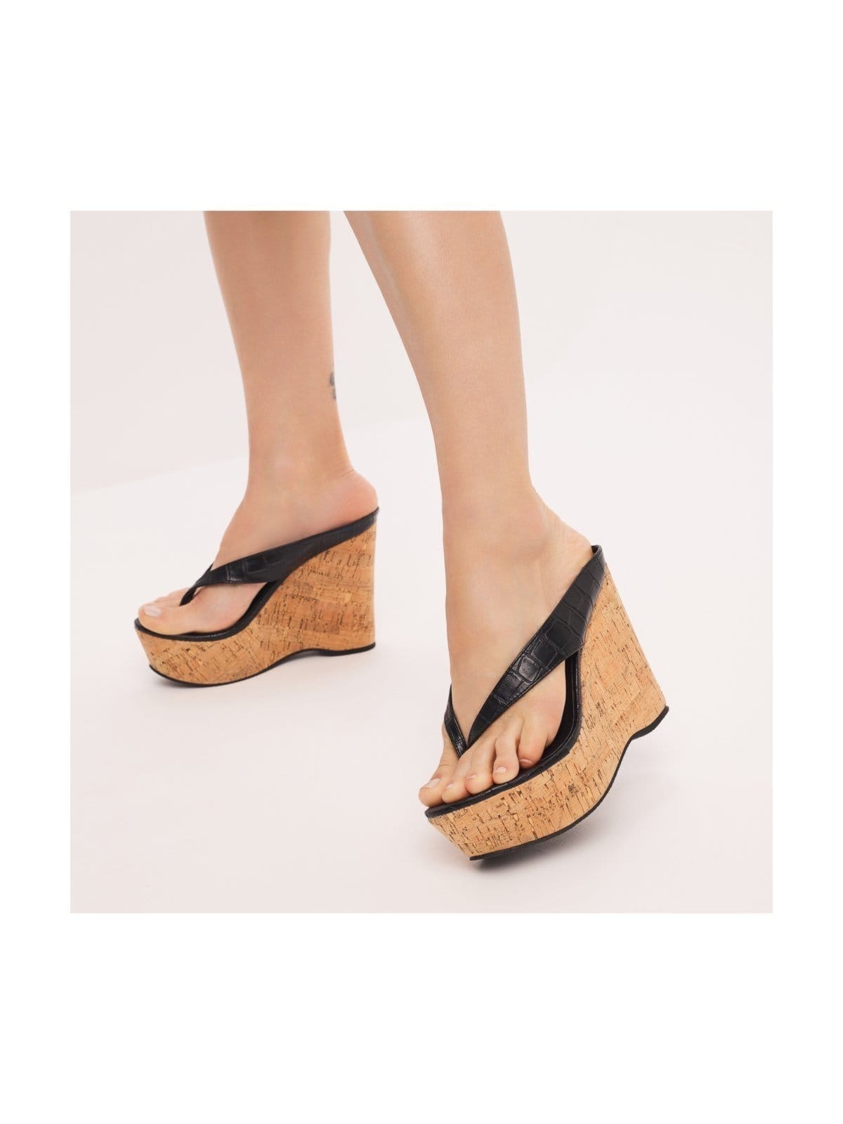 Vista 2 TAMANCO THAY DI VALENTINI NAPA CROCO Di Valentini preto