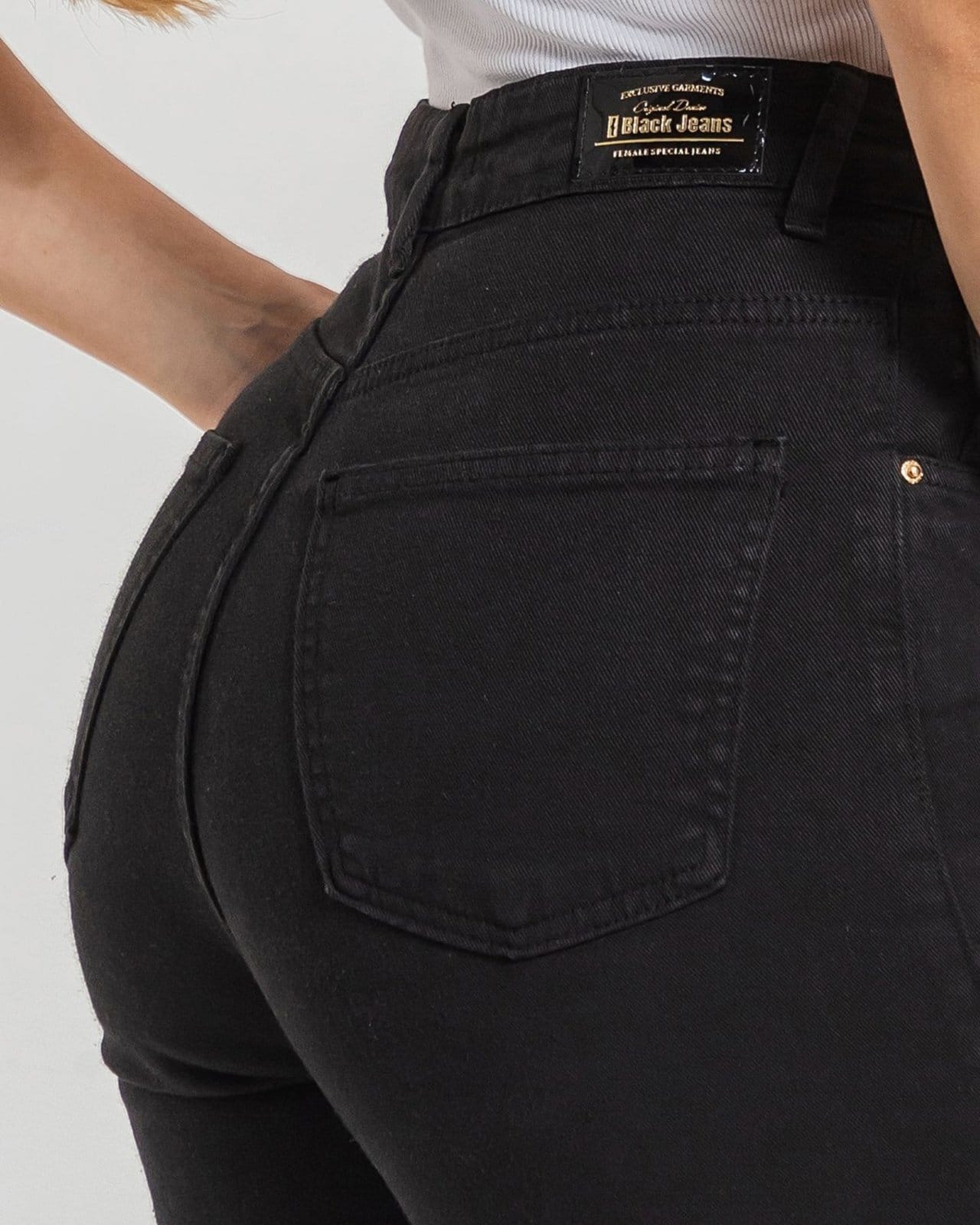 Vista 2 Calça Feminina - Mom - Black Jeans - Preta Black Jeans preto black