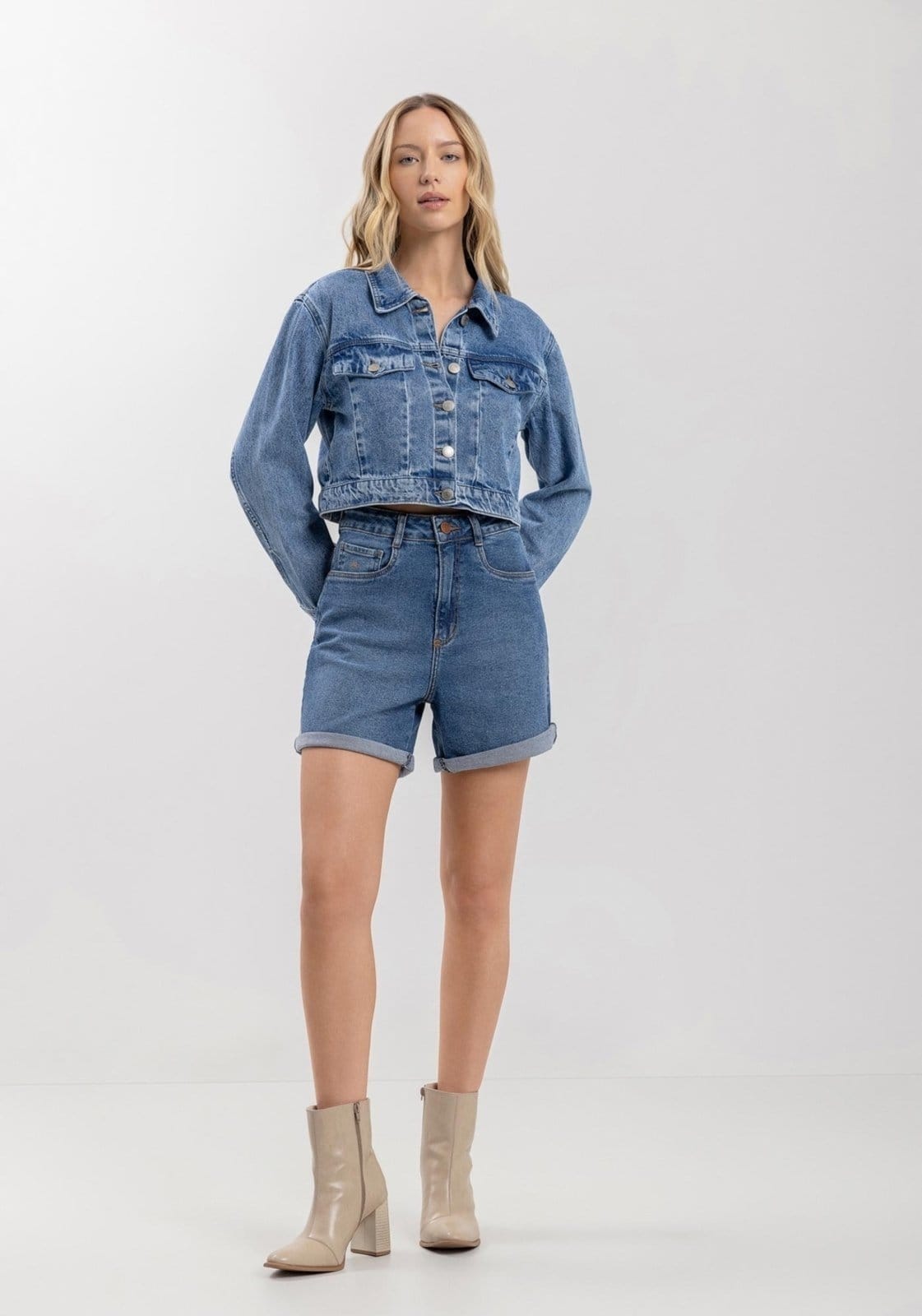 Shorts Lez a Lez Mom Jeans De Cintura Alta Com Elastano E Bolsos