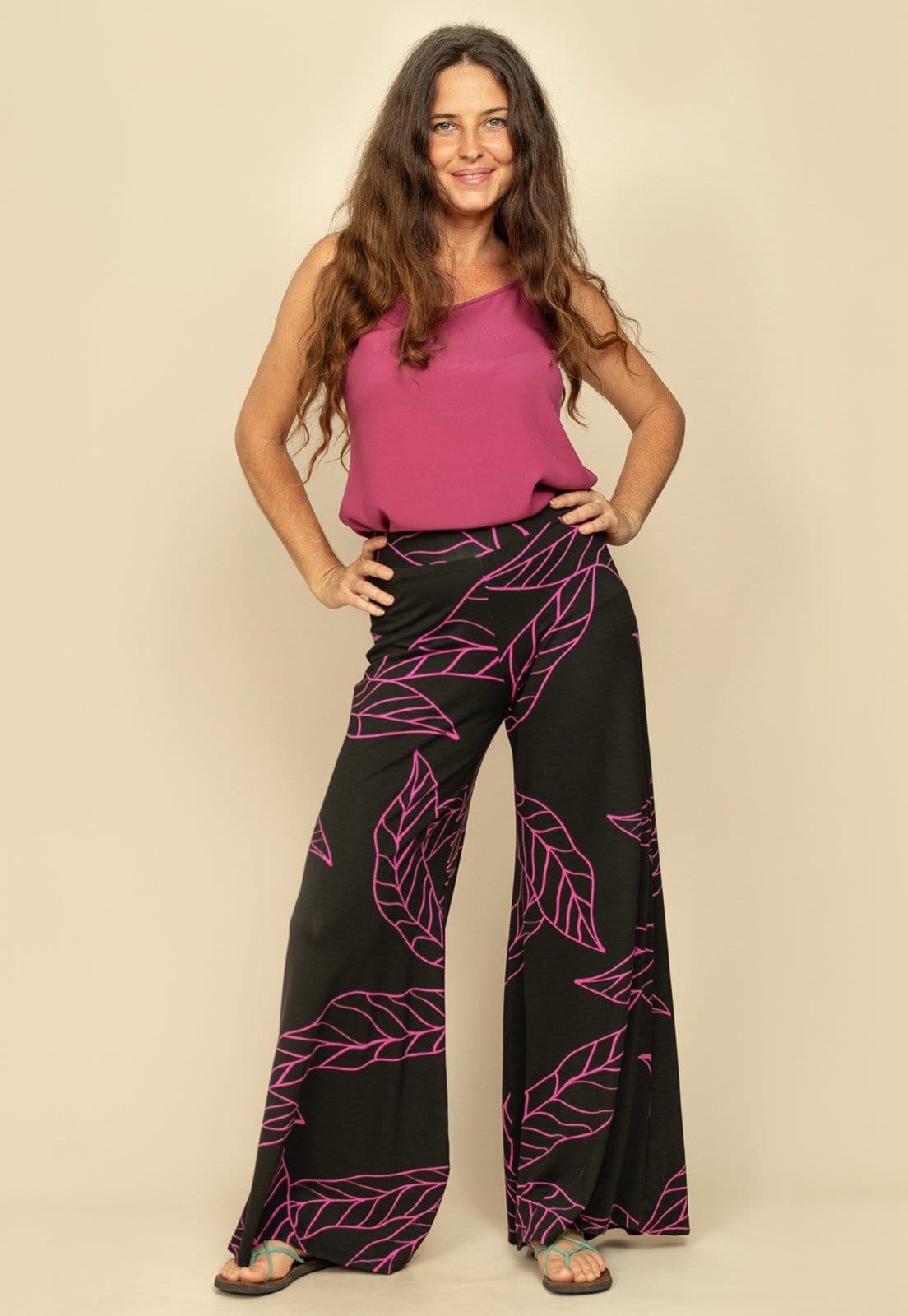 Calça Pantalona Granja Malha Estampa Antúrios