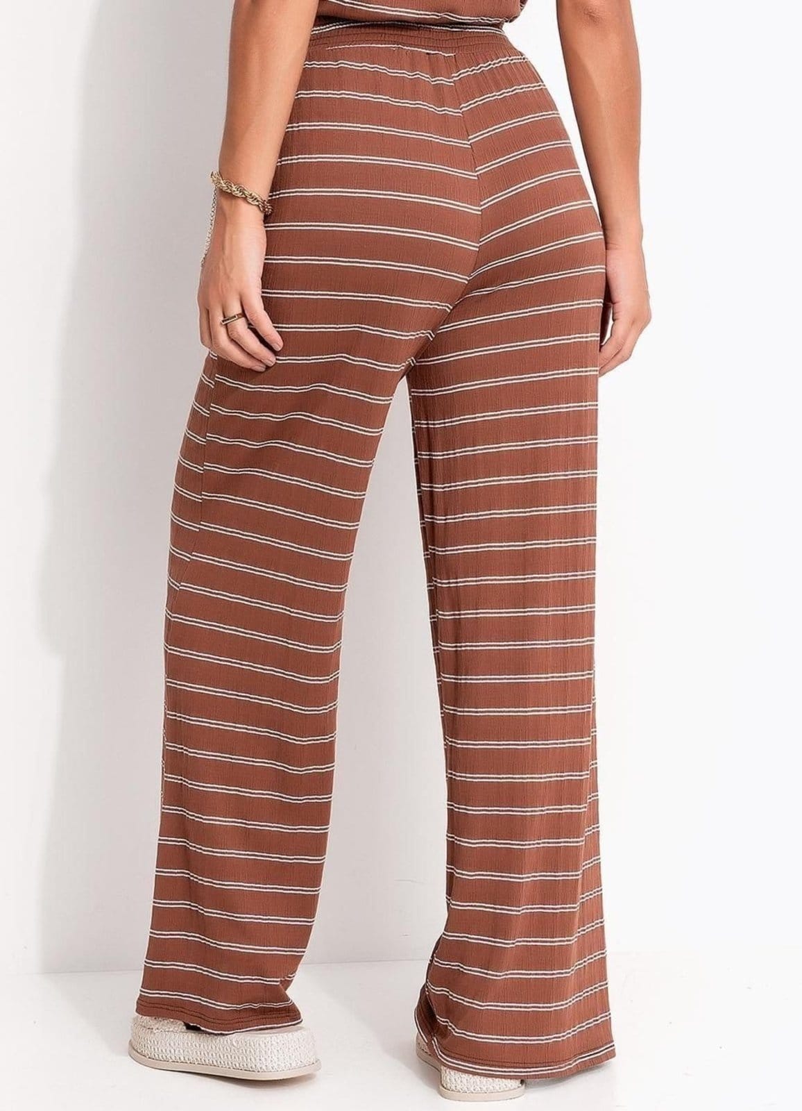 Vista 2 Calça Em Malha De Viscose Listrada Quintess Quintess marrom