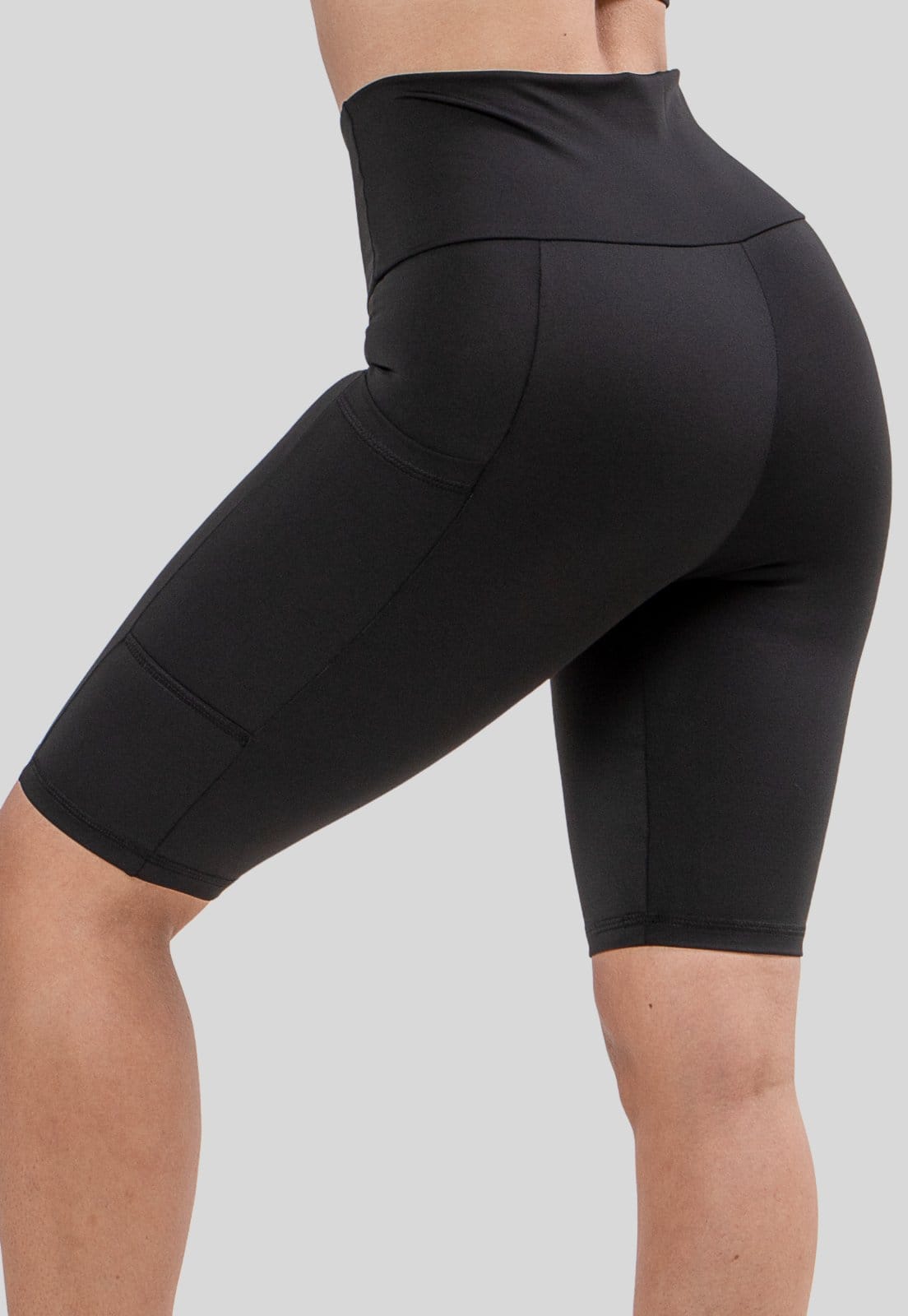 Vista 2 Bermuda Biker Diluxo Com Bolso Preta Diluxo preto