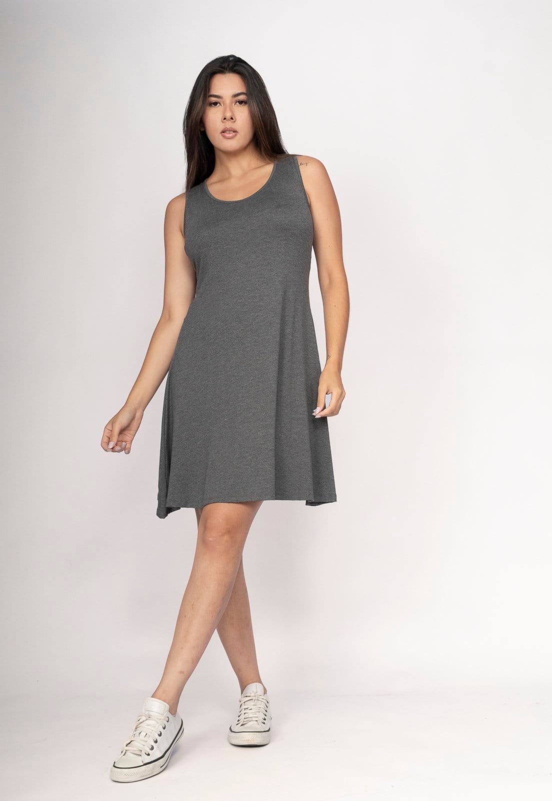 Vista 2 Vestido CabanaFree Anahí Curto Regata Mescla Cabanafree cinza
