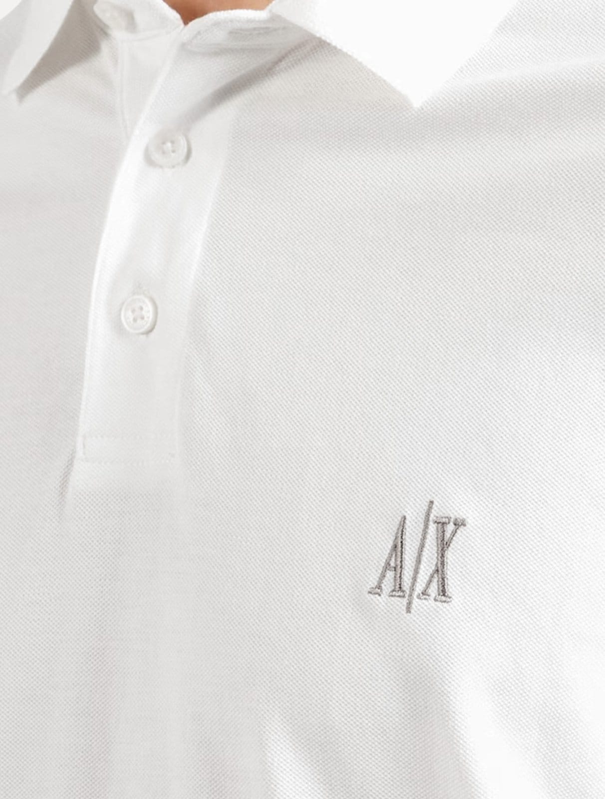 Vista 2 Polo Armani Exchange Masculina Regular Fit Logo Icon AX Off White Armani Exchange off-white white
