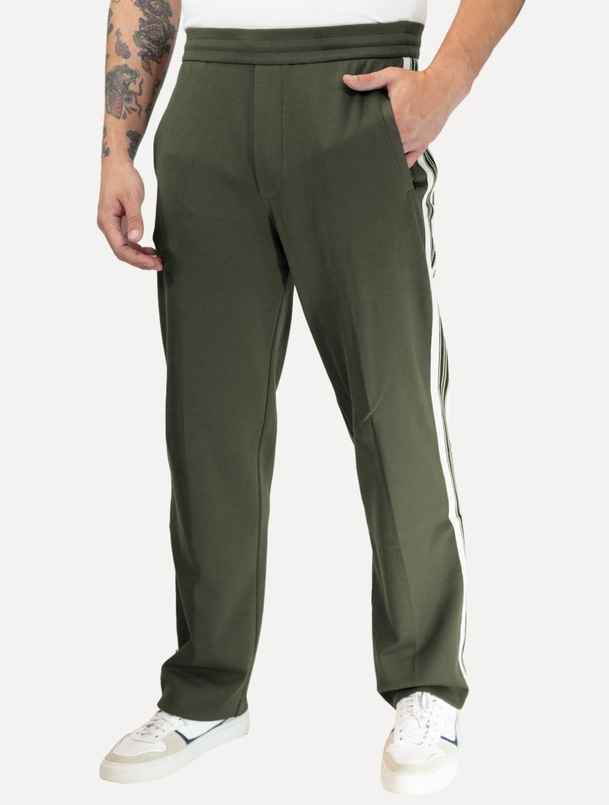 Vista principal Calça Moletom Empório Armani Masculina Lã Barra Fechada Escuro Emporio Armani verde