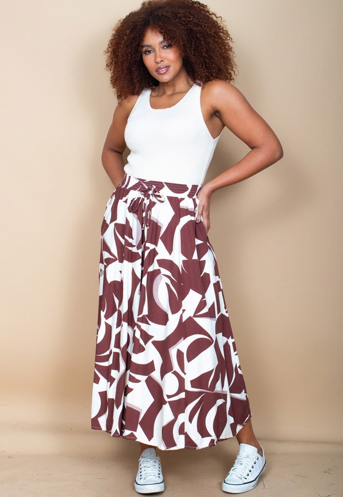 Vista principal Saia Cabanafree Longa Estampa Raízes Cabanafree branco/estampado/marrom