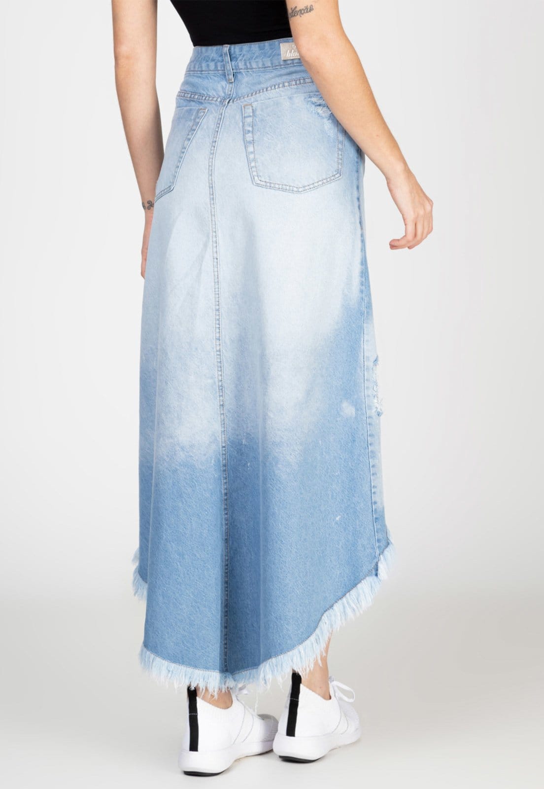 Vista 2 Saia Jeans Bloom Midi Assimétrica Destroyed Bloom azul