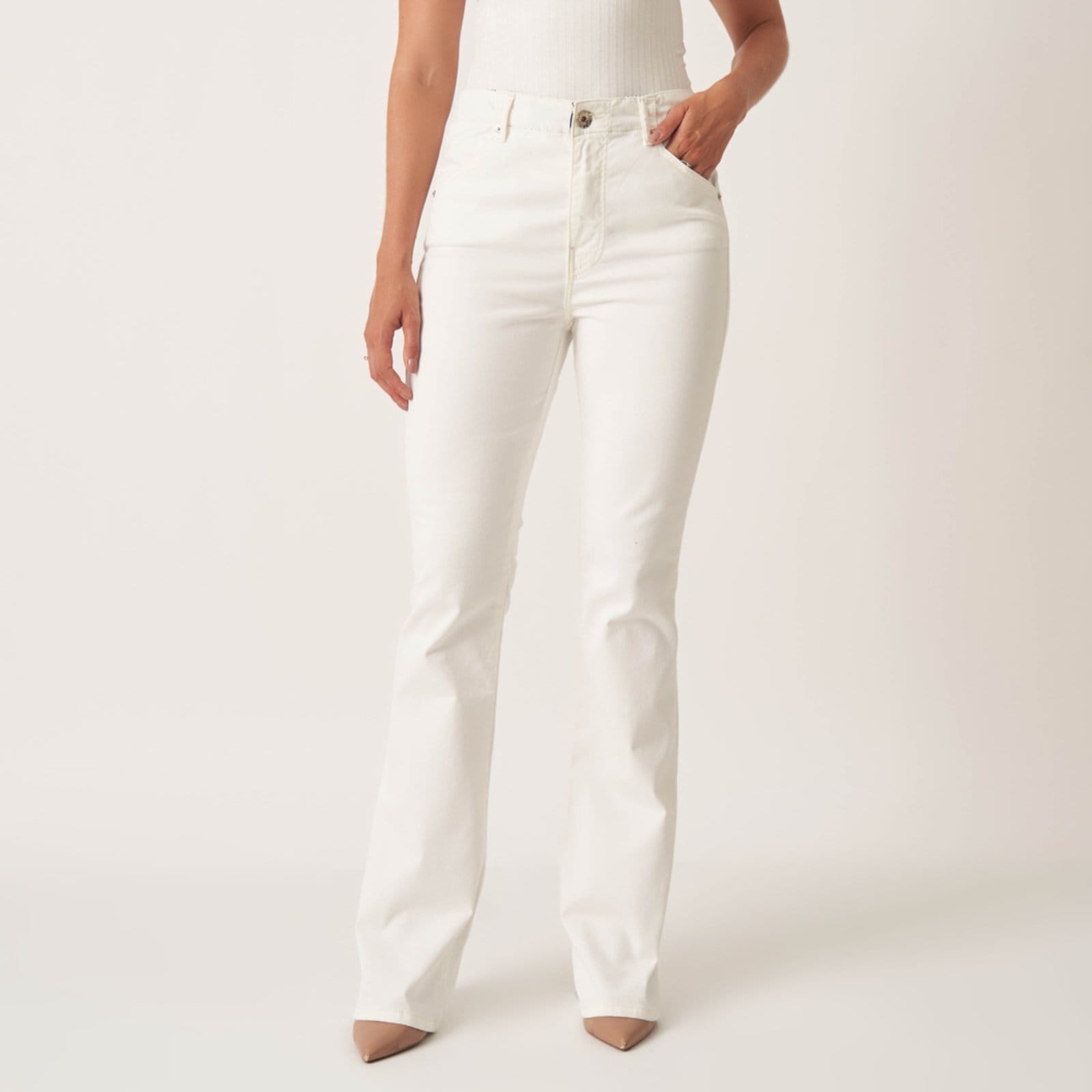 Calça Jeans Confort Flare Cintura Alta Cós Revel Listras