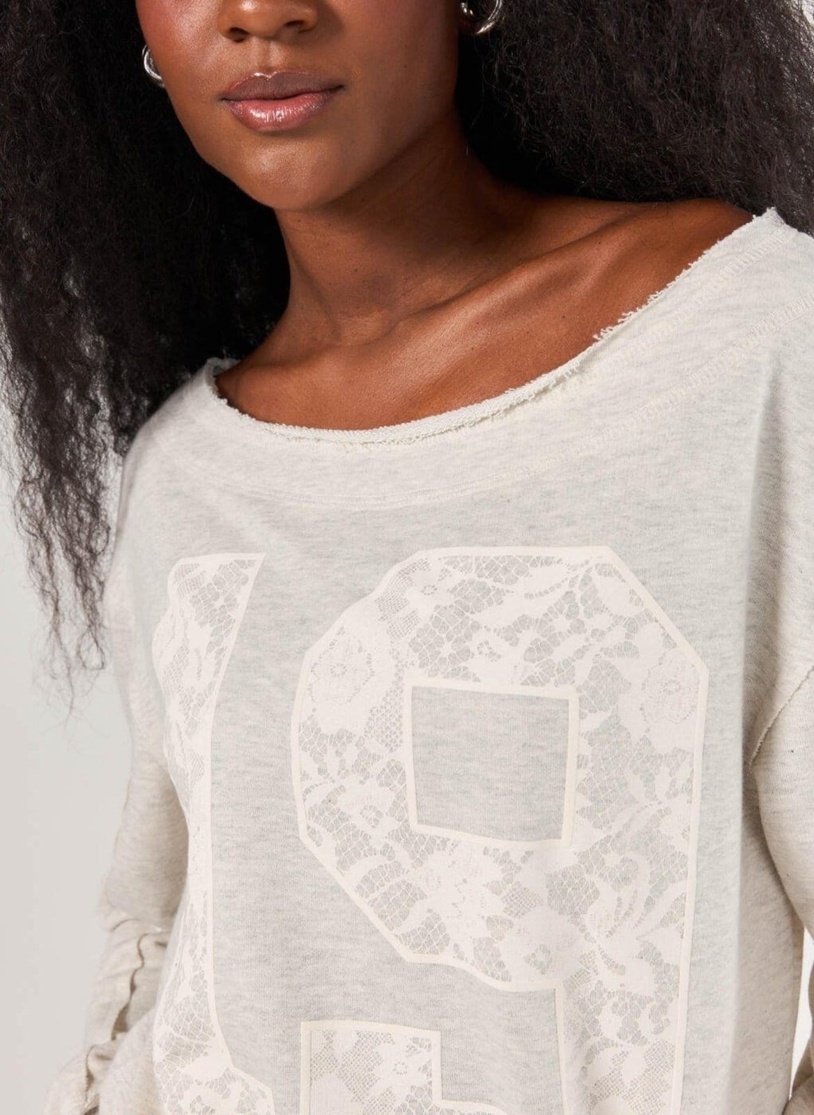 Vista 2 Blusa De Moletom Decote Canoa Número Youcom multicolorido