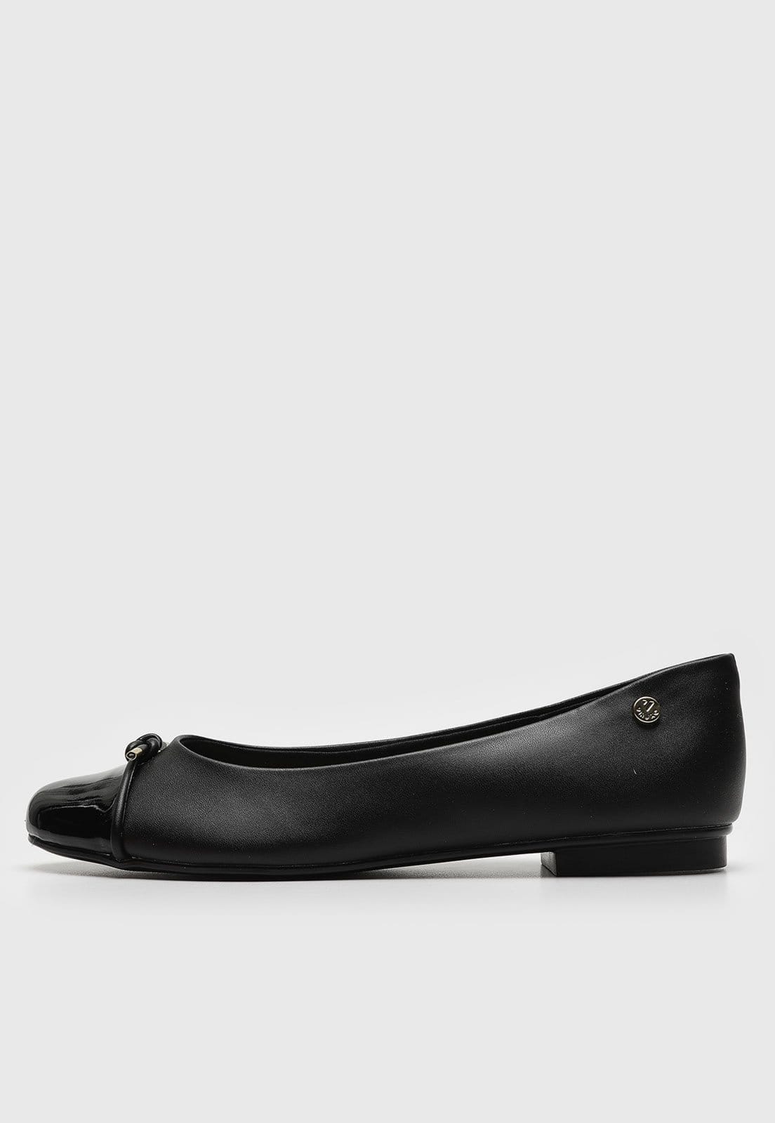 Sapatilha Via Uno Ponta Verniz Preta