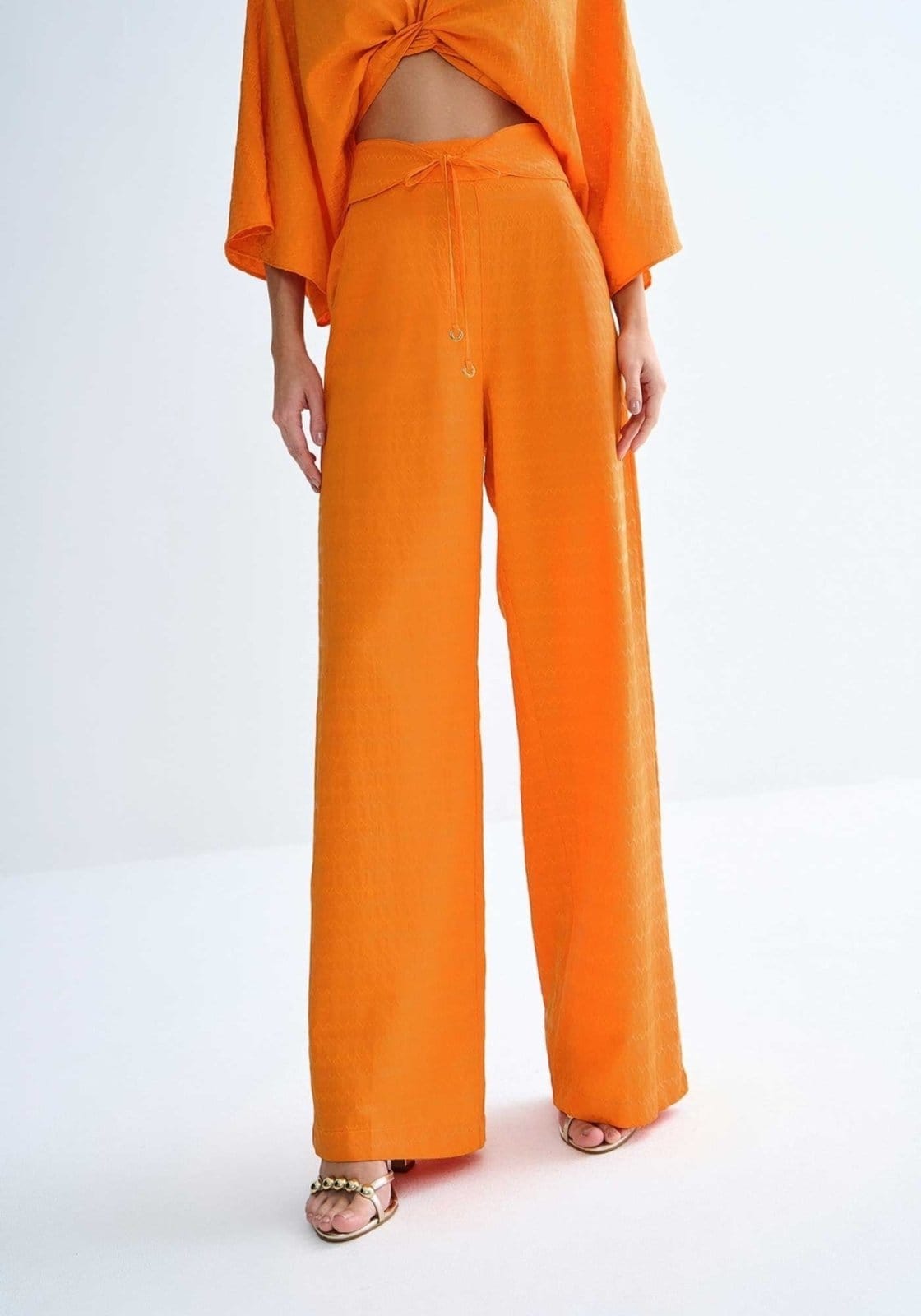 Vista 2 Calça Pantalona em Jacquard com Amarração Cós Lez a Lez laranja
