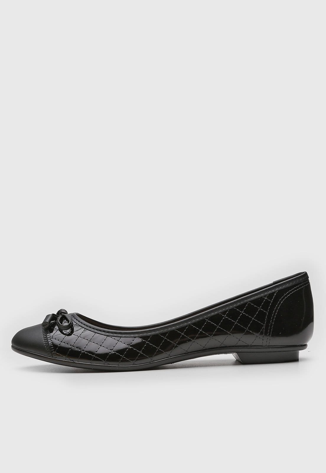 Sapatilha Moleca Laço Preta